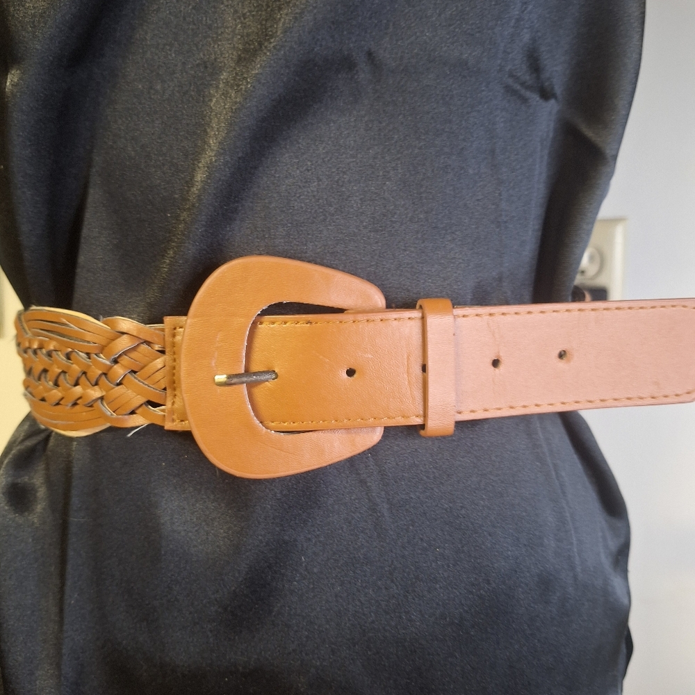 Breaded Belt W/ Elastic Back Size Small - Picture 2 of 4